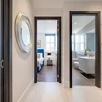 Premium Apartments Hungerford Road