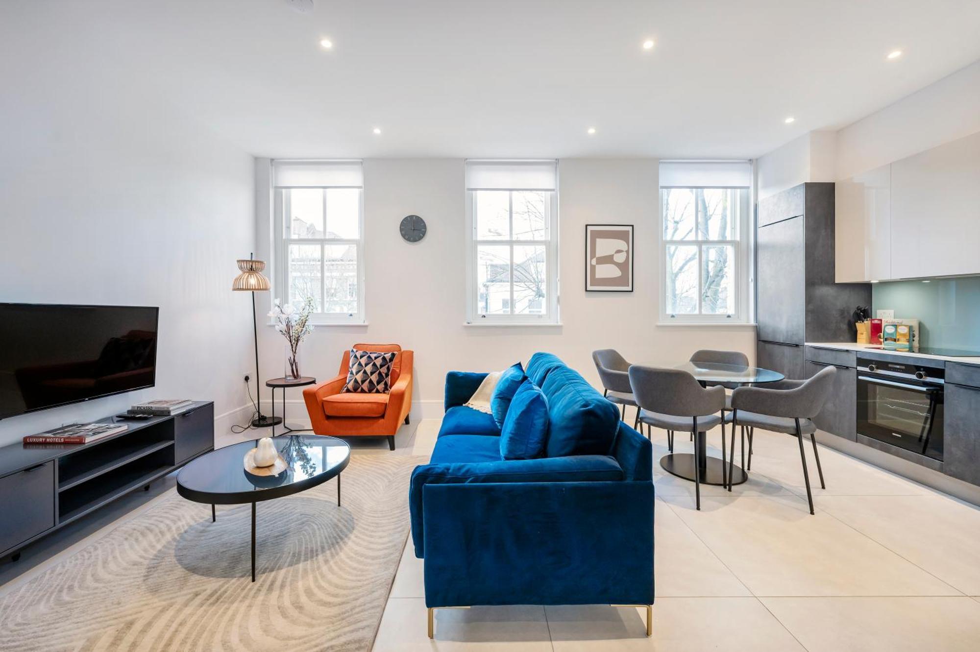 Premium Hungerford Road