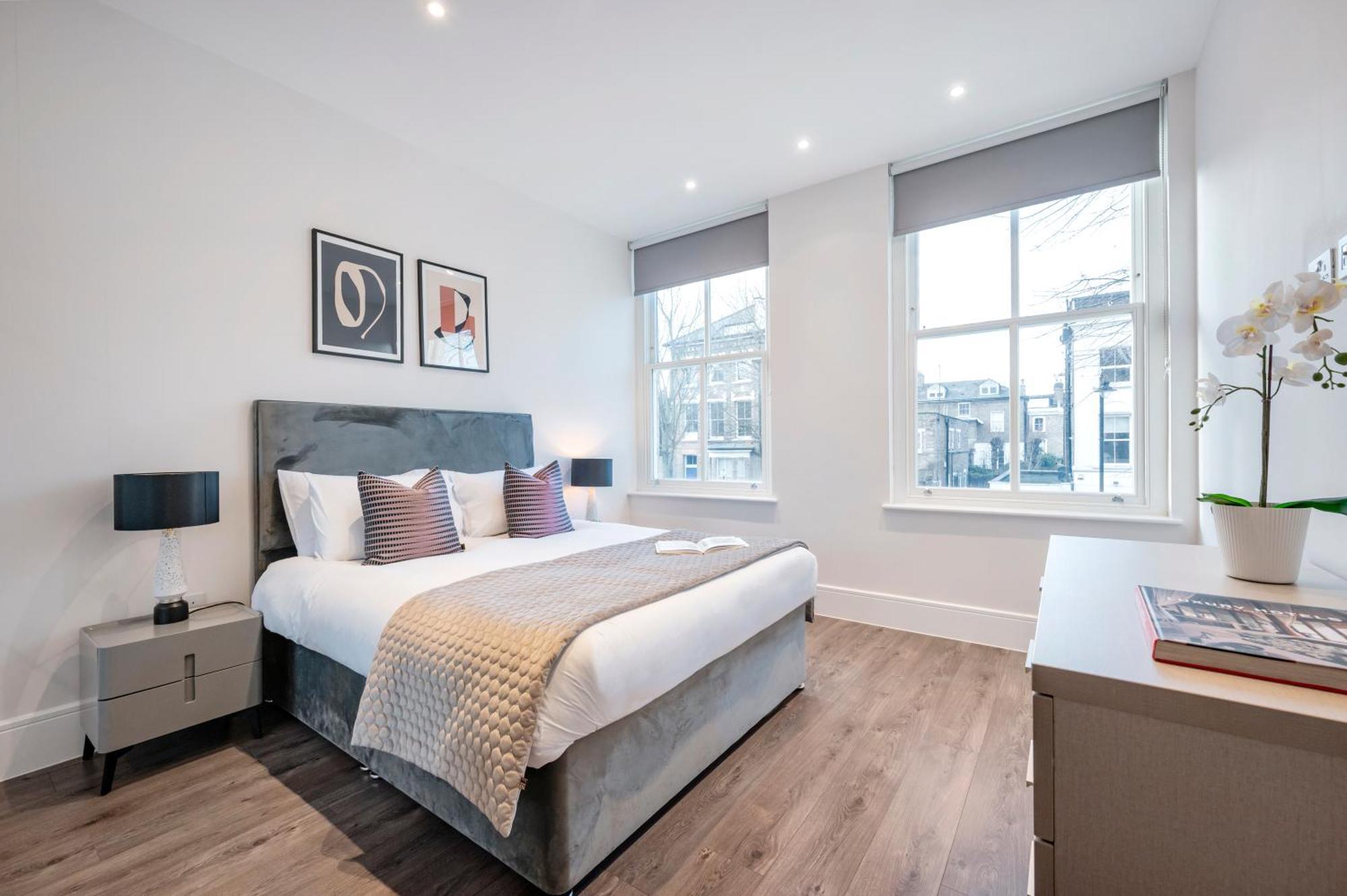 Premium Hungerford Road